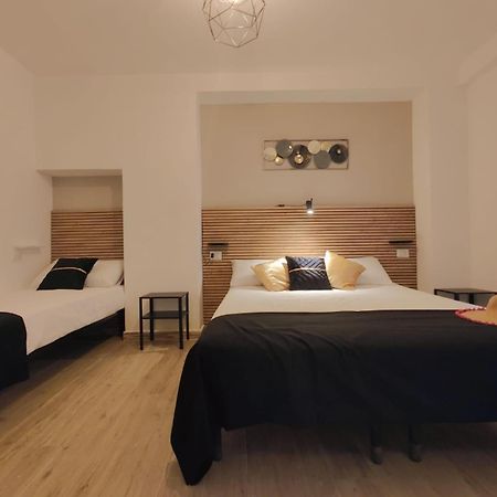 Tao House Golden Apartment ตาออร์มินา ภายนอก รูปภาพ