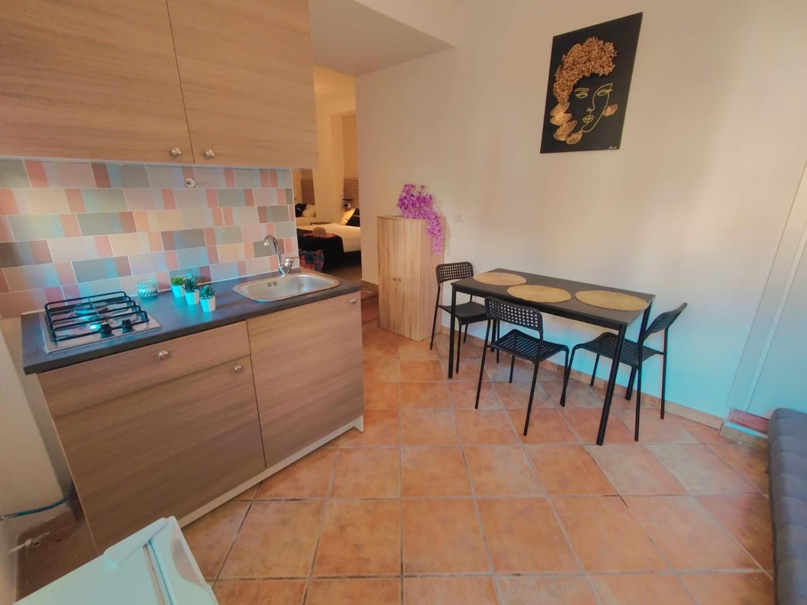 Tao House Golden Apartment ตาออร์มินา ภายนอก รูปภาพ