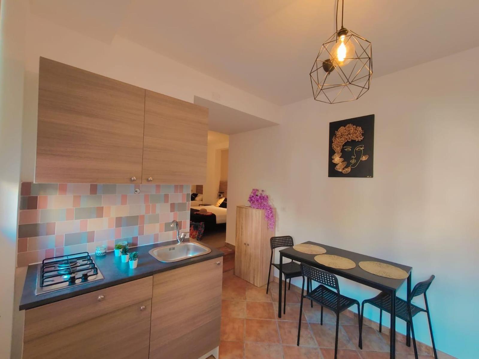 Tao House Golden Apartment ตาออร์มินา ภายนอก รูปภาพ